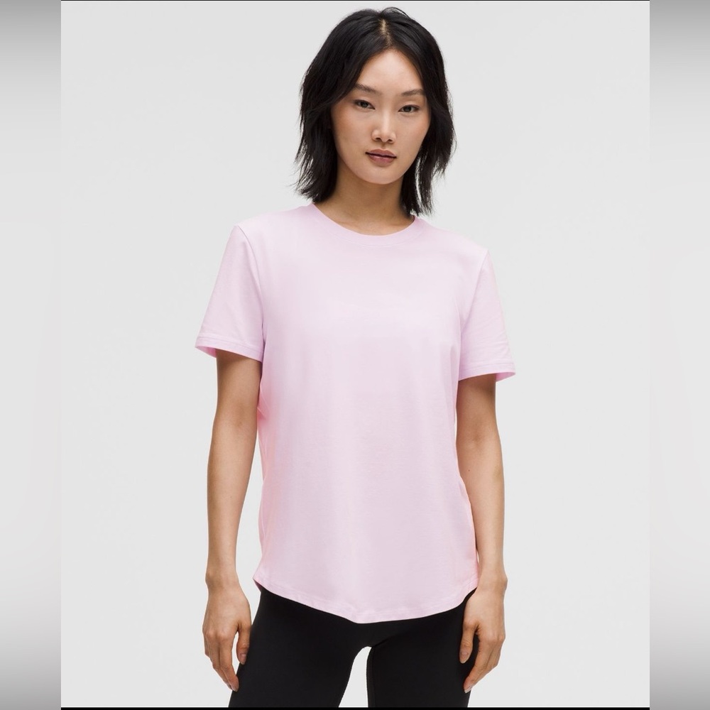 LOVE CREW Curved-Hem Crewneck T-Shirt - Pink Organza PNKO - Sz 10 NWOT Lululemon